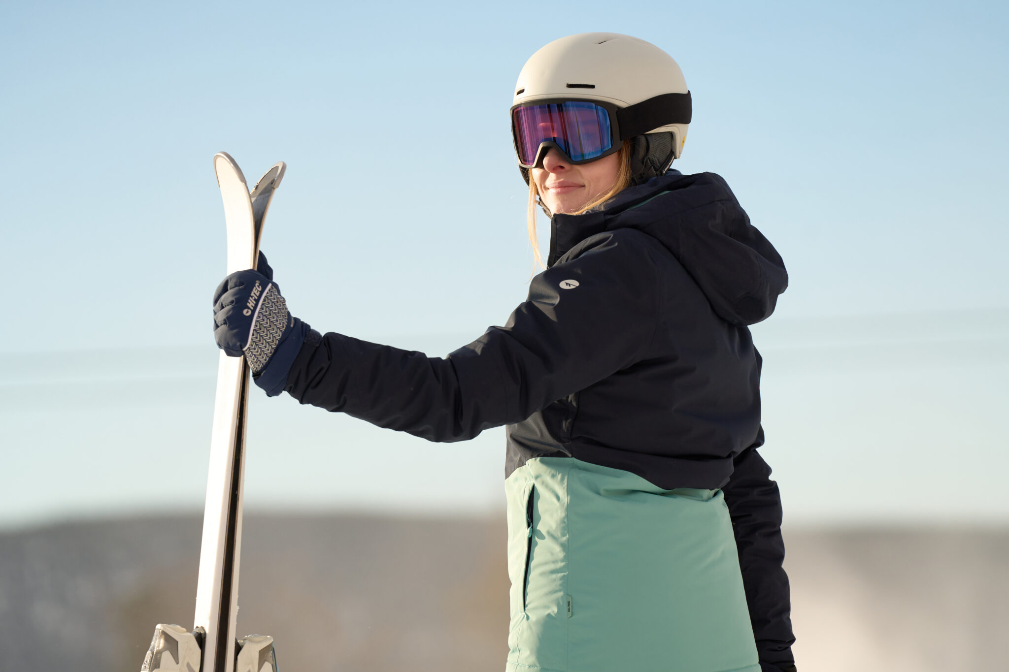 Jak wybrać w czterech krokach idealną kurtkę narciarską