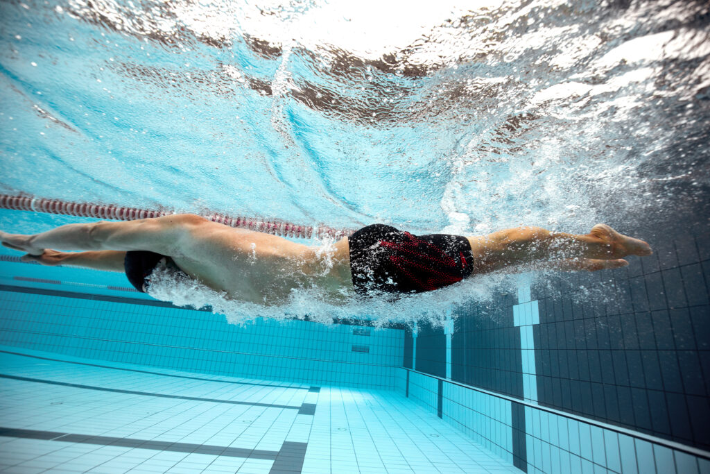 Co daje pływanie - wpływa na poprawę kondycji i zwiększa wydolność organizmu