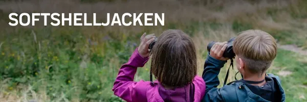Kinder in Trekkingjacken der Marke Elbrus